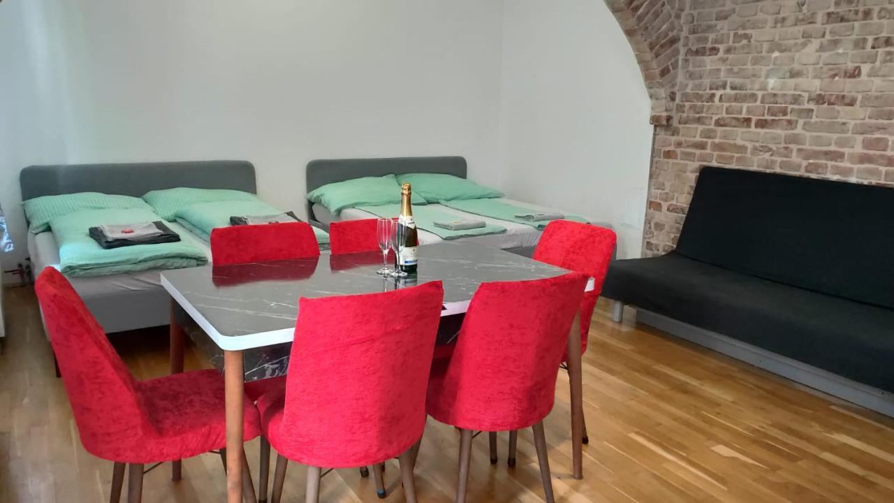 Cozynite Premium Apartment Stadthalle فيينا المظهر الخارجي الصورة